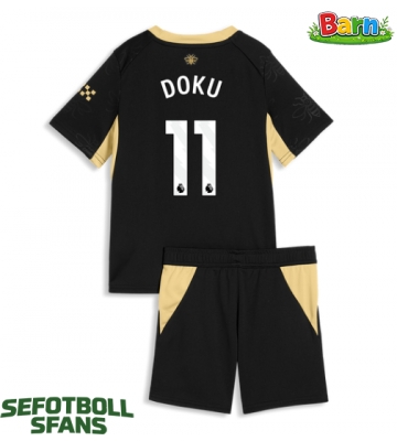Manchester City Jeremy Doku #11 Bortaställ Barn 2026-27 Kortärmad (+ Korta byxor)
